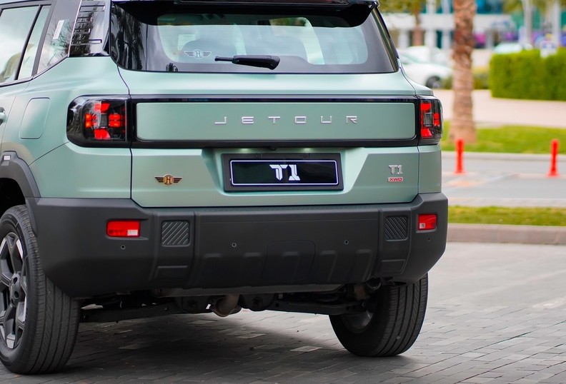 جيتور T1 2026 من الخلف